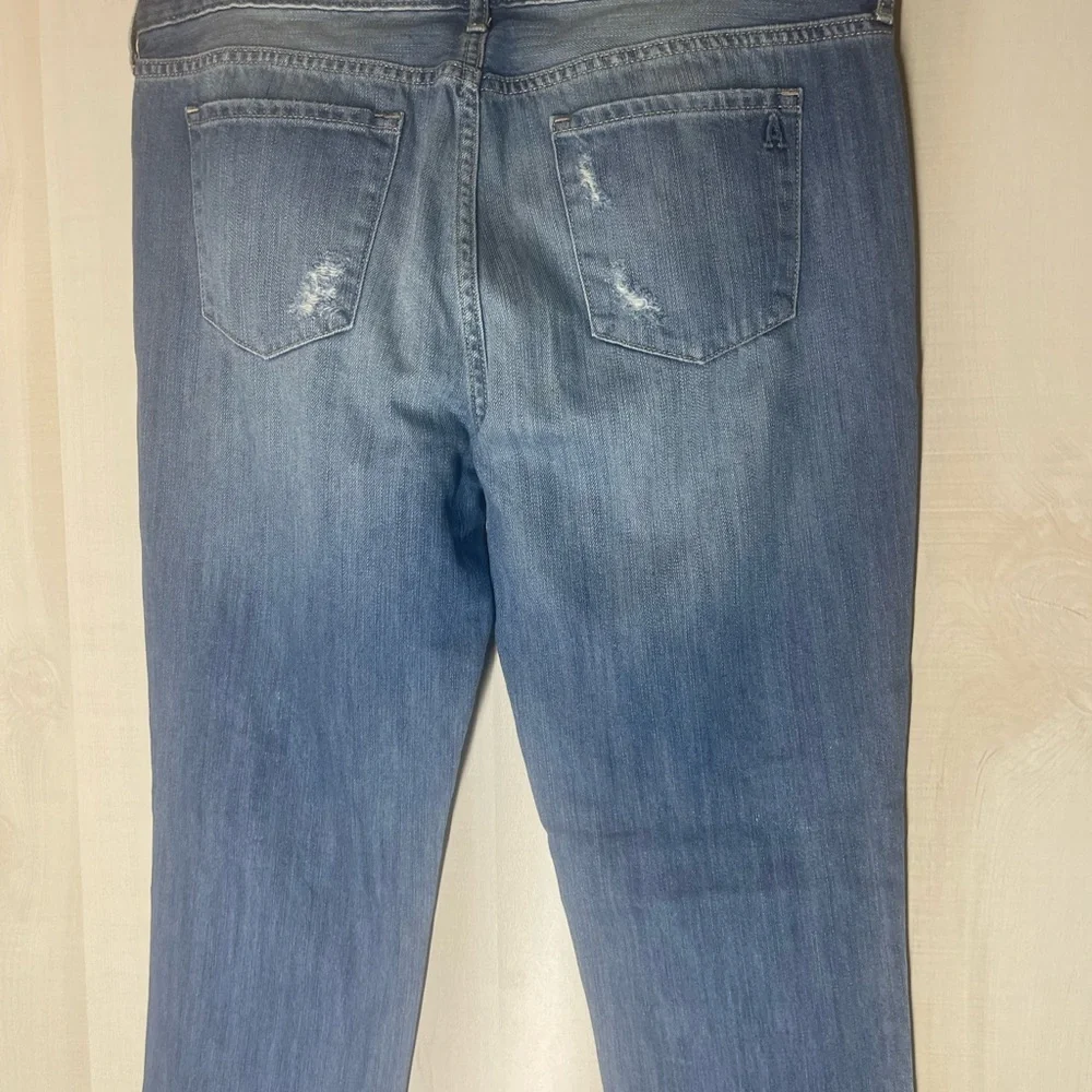 Articles of Society distressed straight leg‎ denim jeans size 28